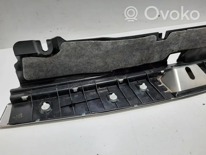 Mercedes-Benz C AMG W204 Rivestimento di protezione sottoporta del bagagliaio/baule A2046906541