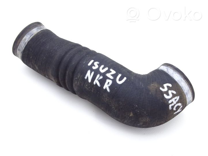 Isuzu N Series Tube d'admission de tuyau de refroidisseur intermédiaire 