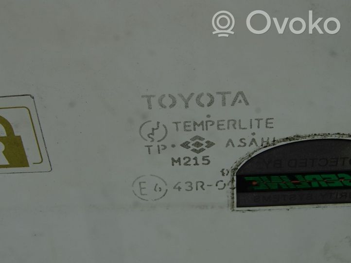 Toyota Celica T230 Etuoven ikkunalasi, neliovinen malli 