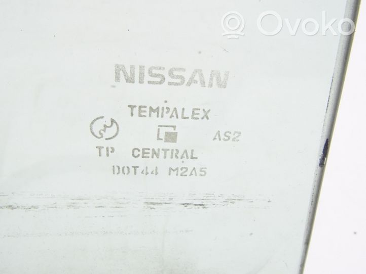 Nissan Skyline Vitre de fenêtre porte avant (4 portes) 