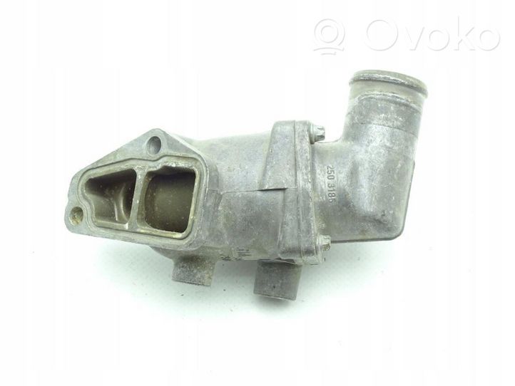 Opel Vectra B Boîtier de thermostat 90412717      