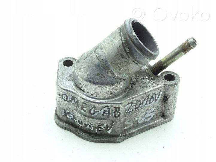 Opel Vectra B Boîtier de thermostat 90501081