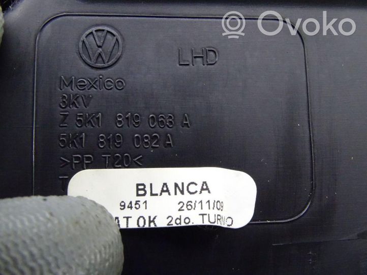 Volkswagen Golf V Protezione inferiore del serbatoio del carburante 5K1819063A 