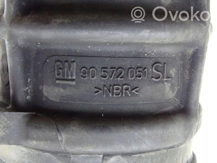 Opel Vectra A Część rury dolotu powietrza 90572051