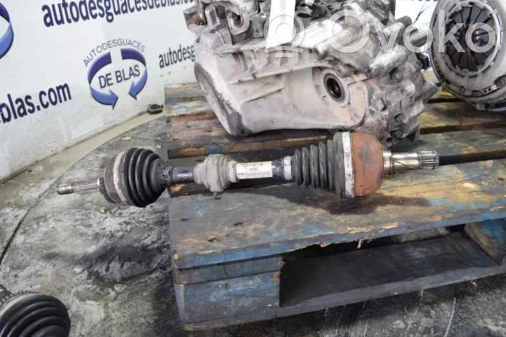 MR912135 Mitsubishi Carisma Drive shaft (set), 41.68 € | RRR 