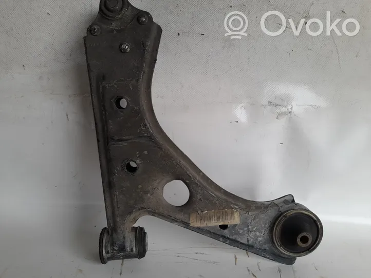 Opel Corsa E Triangle bras de suspension supérieur arrière 