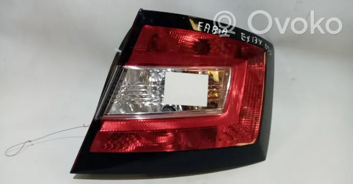 Skoda Fabia Mk2 (5J) Lampy tylnej klapy bagażnika 