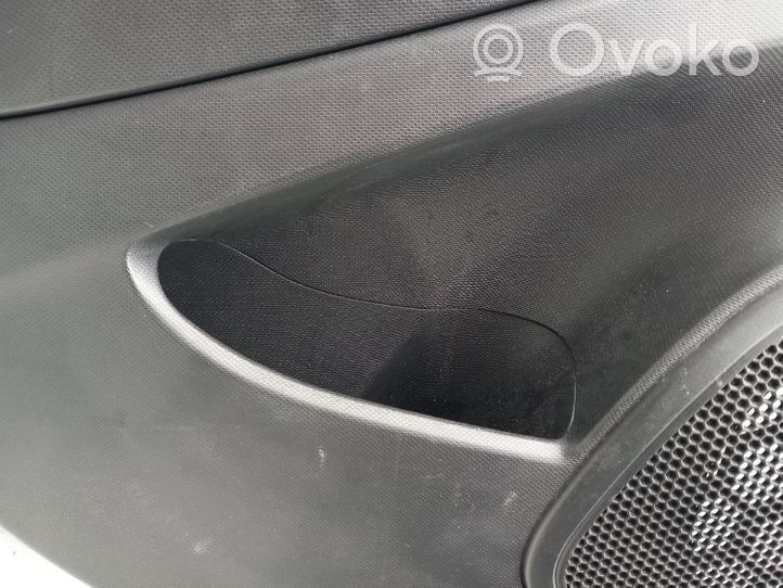 Renault Captur Boczki / Poszycie drzwi tylnych 