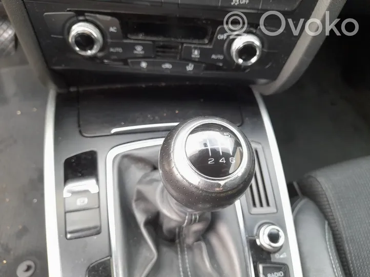 Audi A4 S4 B8 8K Vaihteenvalitsimen kytkin/nuppi 