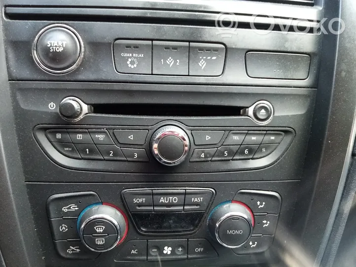 Renault Latitude (L70) Radio/CD/DVD/GPS-pääyksikkö 