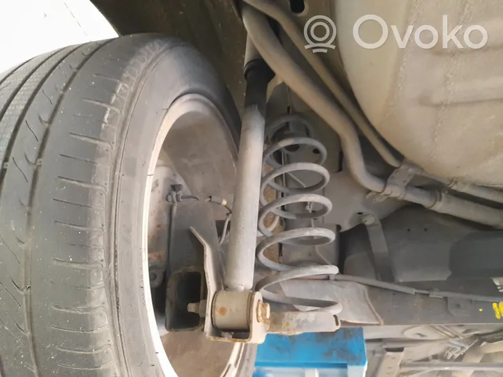 Ford Fiesta Tylny amortyzator zawieszenia pneumatycznego 