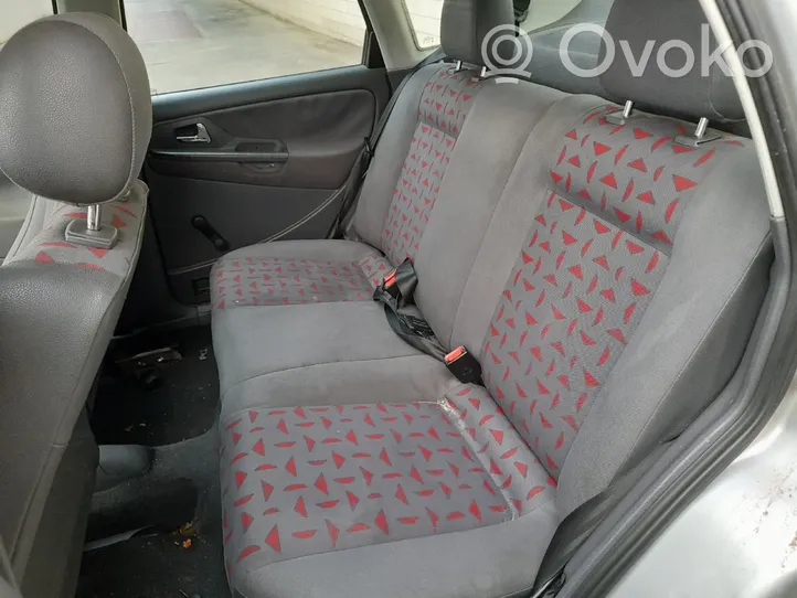 Seat Cordoba (6K) Set di rivestimento sedili e portiere 