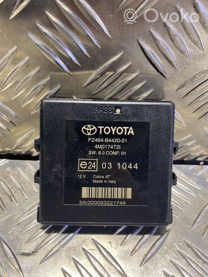 Toyota Verso Unité de commande, module PDC aide au stationnement PZ464B442001