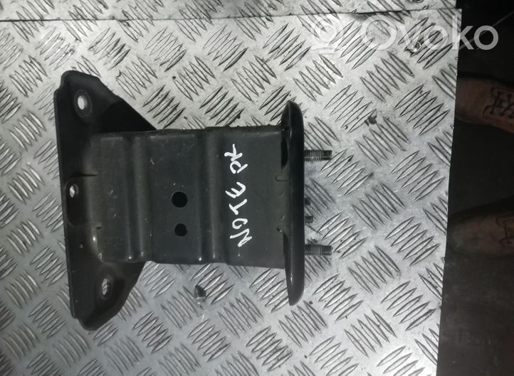 Nissan Note (E11) Smorzatore/ammortizzatore d’urto per paraurti anteriore 