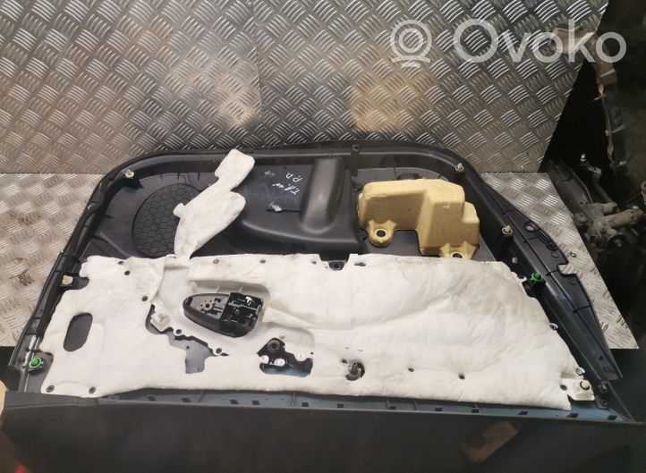 Toyota Avensis T270 Etuoven verhoilu 