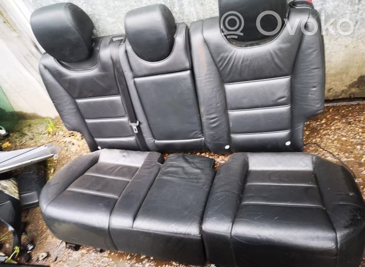 Porsche Cayenne (9PA) Set interni 