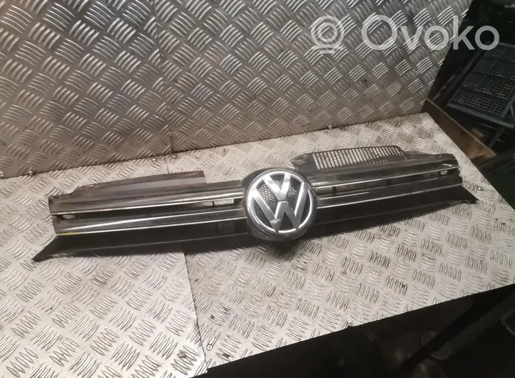 Volkswagen Golf VI Griglia anteriore 