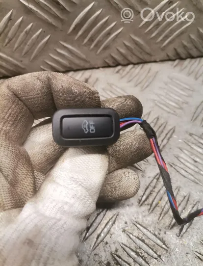 Volkswagen Touran II Alarm switch 