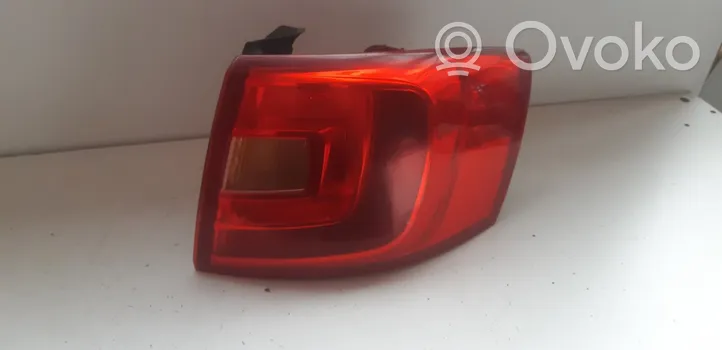 Volkswagen Jetta VI Lampa tylna 