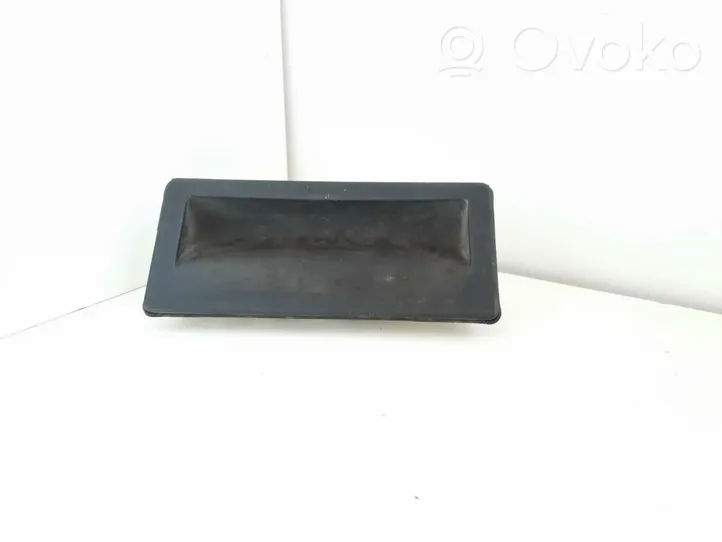 Volkswagen Touran II Aizmugures durvju sensors 5N0827566T