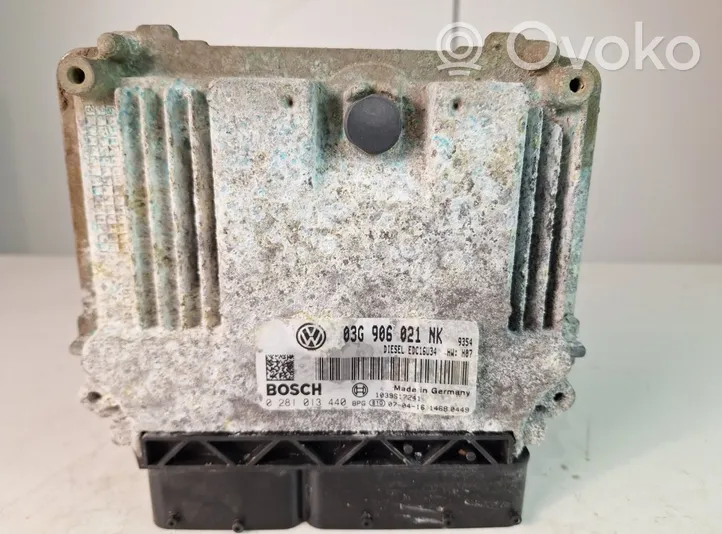 Volkswagen PASSAT B6 Calculateur moteur ECU 03G906021NK