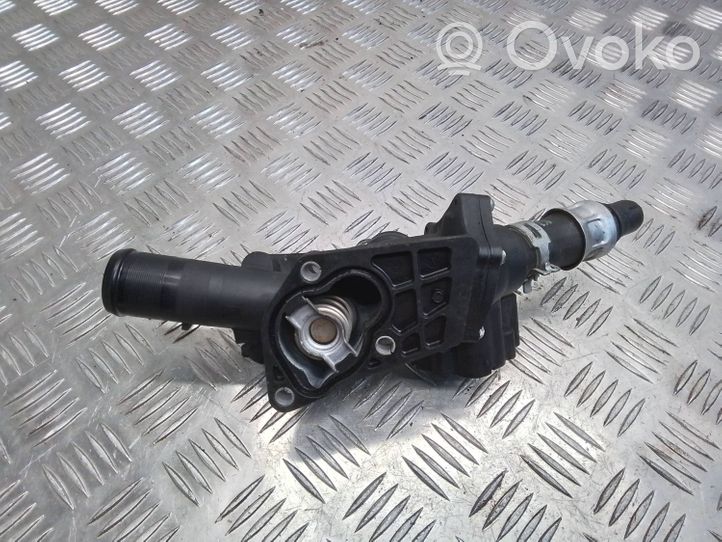 Nissan Juke I F15 Termostaatin kotelo 110609813R