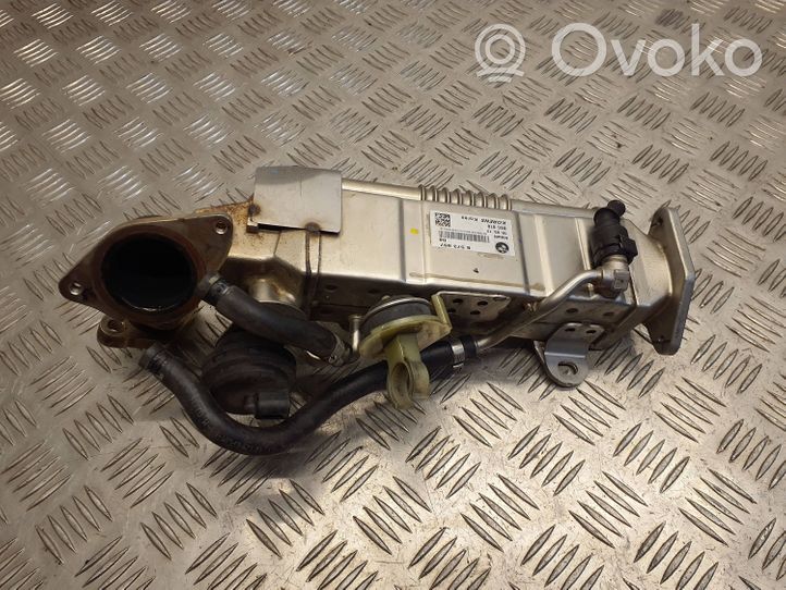 Toyota Avensis T270 EGR-venttiili/lauhdutin 8573897