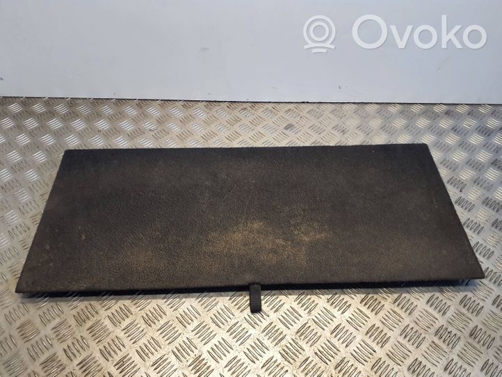 Toyota Avensis T270 Tapis de coffre 