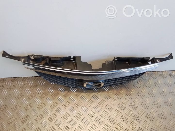 Mazda Premacy Grille calandre supérieure de pare-chocs avant 010050712