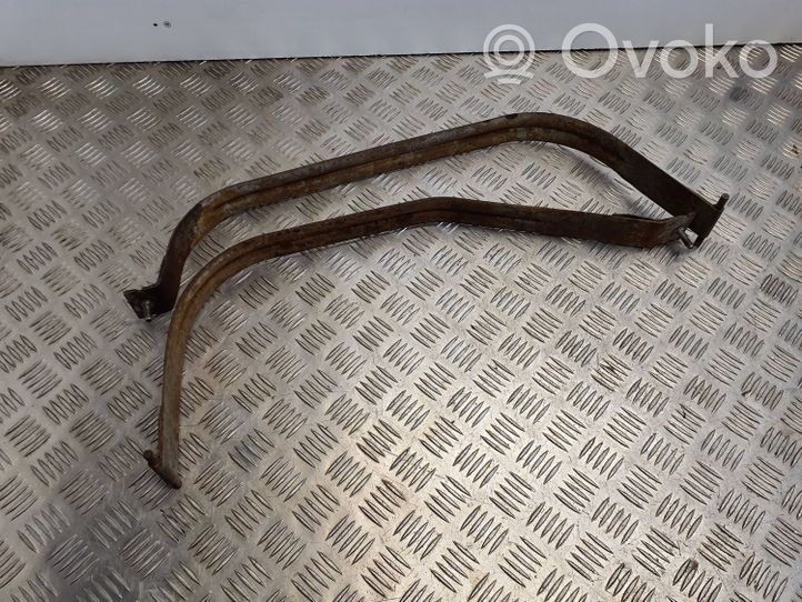 Opel Astra J Sangle de réservoir de carburant 