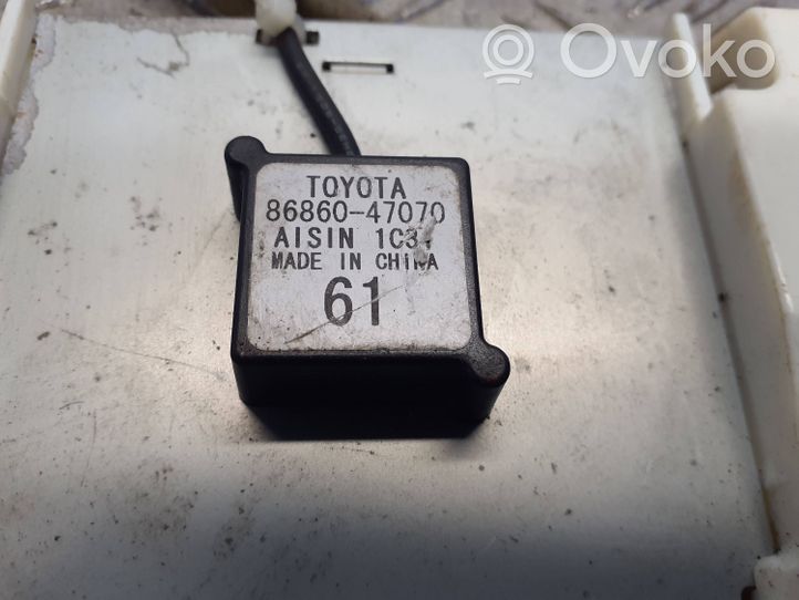 Toyota Prius (XW30) Antena GPS 8686047070