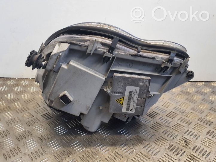 Mercedes-Benz C W203 Phare frontale A2038202459