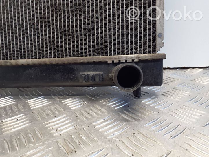 Toyota Yaris Радиатор охлаждающей жидкости 