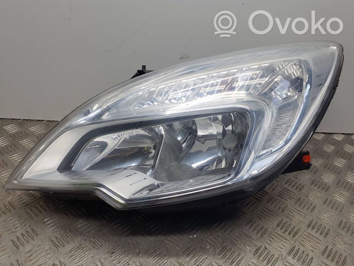 Opel Meriva B Lampa przednia 