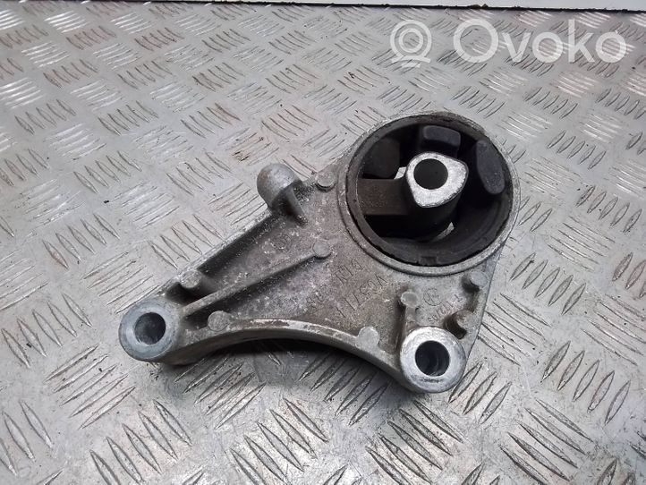 Opel Meriva B Wspornik / Mocowanie silnika V05714