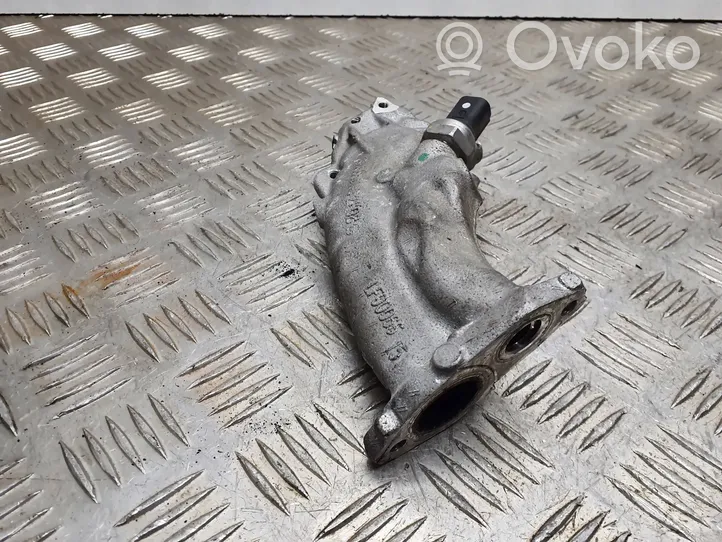 Infiniti Q70 Y51 Linea/tubo flessibile della valvola EGR A6511402146