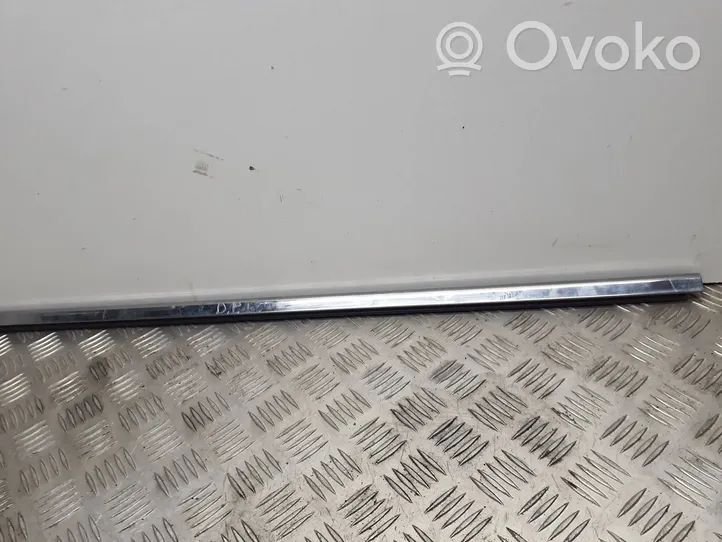 Infiniti Q70 Y51 Rivestimento modanatura del vetro della portiera anteriore 