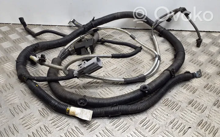 Infiniti Q70 Y51 Positive cable (battery) 