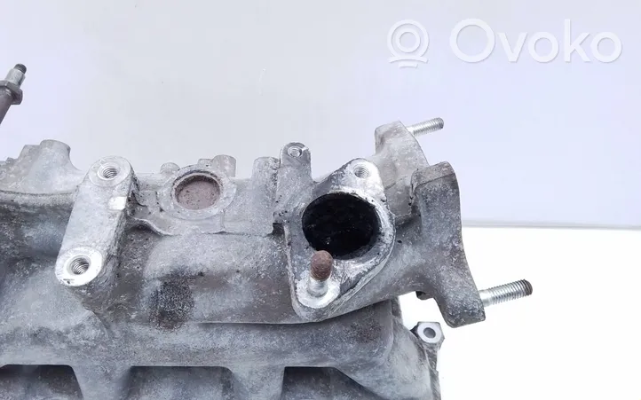 Honda CR-V Intake manifold 