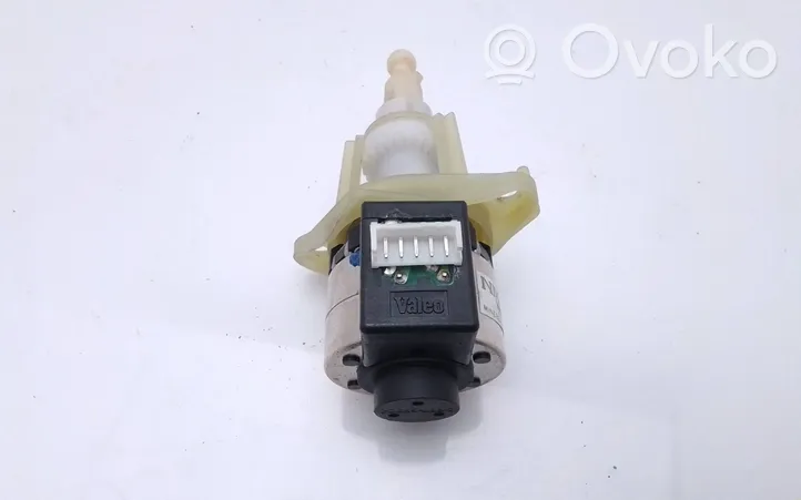 Volkswagen Touareg I Headlight level adjustment motor 89022080