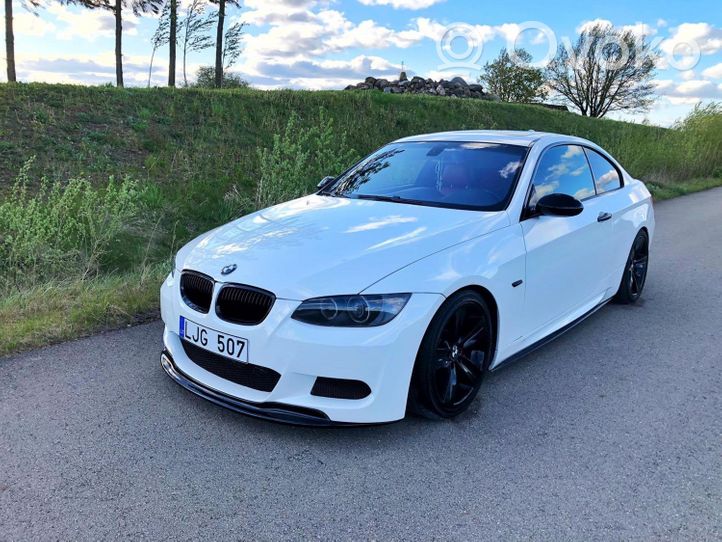 BMW 3 E92 E93 Apatinė bamperio dalis (lūpa) 