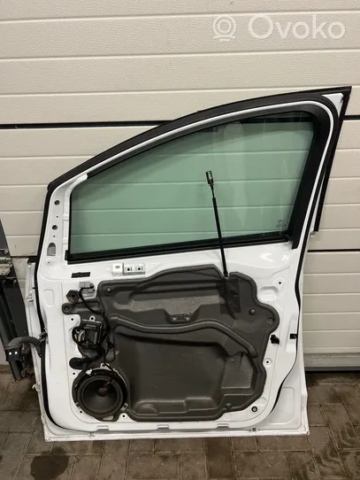 Ford Grand C-MAX Front door 