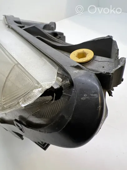 Ford Grand C-MAX Lampa przednia F1CB13W030AC