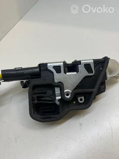 BMW X6 E71 Front door lock 7315019