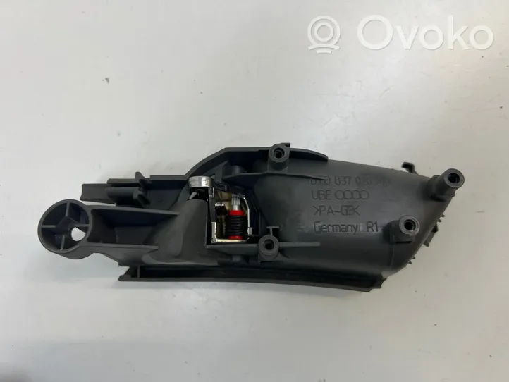 Audi A5 8T 8F Klamka wewnętrzna drzwi przednich 8T0837020A