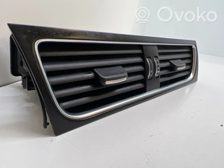 Audi A5 8T 8F Grille d'aération centrale 8T1820951D