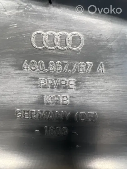 Audi A6 C7 Garniture panneau latérale du siège arrière 4G0867767A