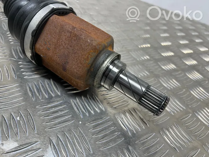 Nissan Qashqai Front driveshaft 