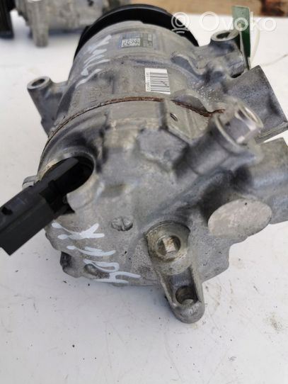 Audi A4 S4 B5 8D Compresseur de climatisation 4M0816803----