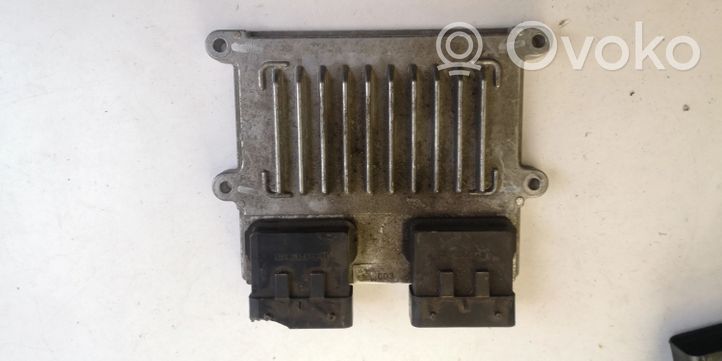 KIA Sorento Juego de cerradura y set ECU del motor 39106-3C220